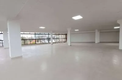 Sala comercial primeiro andar de esquina localizada no bairro centro de barra velha - sc
