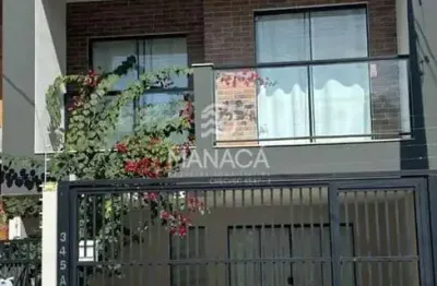 Excelente geminado no centro de piçarras – 110m², completo e muito bem localizado!