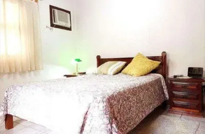 Casa com 3 dormitórios à venda, 254 m² por r$ 880.000 - vila valença - são vicente/sp