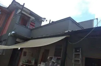 Sobrado com 3 dormitórios à venda, 204 m² por r$ 820.000 - vila mathias - santos/sp