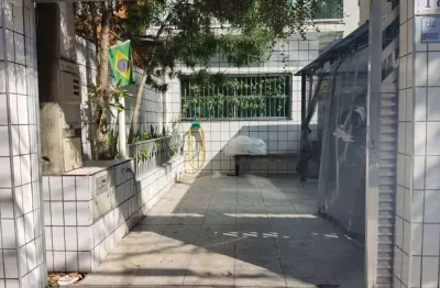 Sobrado com 4 dormitórios à venda, 180 m² por r$ 954.000,00 - boqueirão - santos/sp