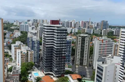 Cobertura com excelente vista para itaigara e parque sao vicente