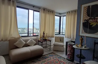 Cobertura com excelente vista para Itaigara e Parque Sao Vicente