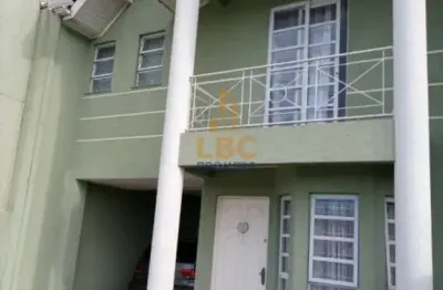 Casa em condomínio fechado com 3 quartos à venda na Rua Francisco de Azevedo Macedo, 1, Vila Solene, Campo Largo