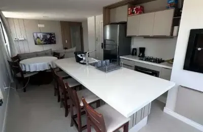 Apartamento mobiliado quadra mar, com 3 dormitórios à venda, 96 m² por r$ 1.280.