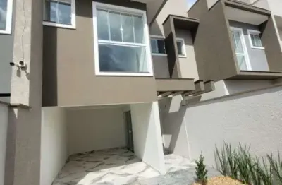 Sobrado novo pronto para morar, 450 metros da praia,  3 dormitórios, sendo 1 suí