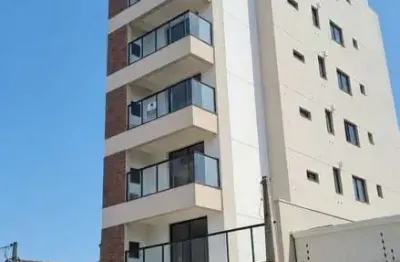 Apartamento, 450 metros da praia, 3 dormitórios, sendo 1 suíte e 2 demi-suítes à