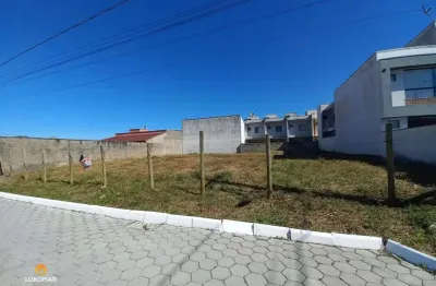 Terreno à apenas 600m do mar, no centro de balneário piçarras sc!