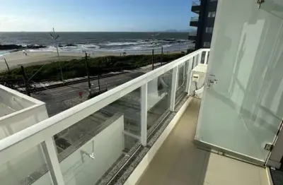Apartamento quadra mar, mobiliado, três dormitórios, em gravatá navegantes sc!