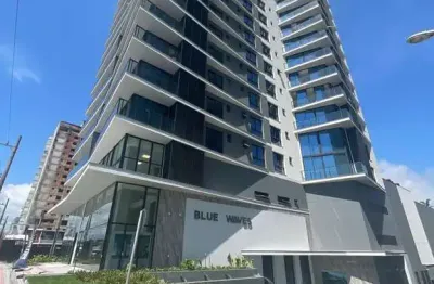 Apartamento pronto, com 3 suítes, à apenas 40m do mar, com parcelamento direto -