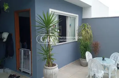 Casa com 2 quartos à venda no jardim real, pinheiral  por r$ 330.000