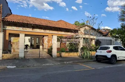 Casa com 4 quartos à venda no são lucas, volta redonda  por r$ 1.000.000