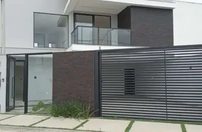 Casa com 3 quartos à venda no jardim amália, volta redonda  por r$ 1.450.000