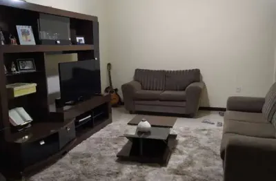 Casa com 2 quartos à venda na Vila Mury, Volta Redonda  por R$ 420.000