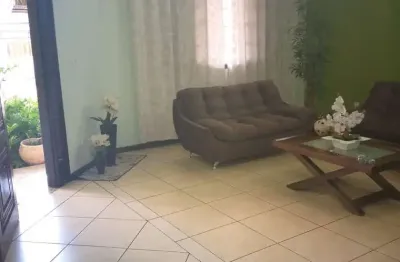 Casa com 4 quartos à venda no sessenta, volta redonda  por r$ 1.500.000