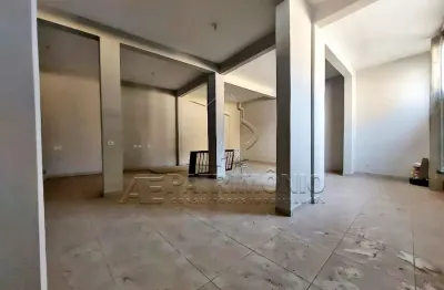 Sala comercial para alugar na Sílvio Piccinato, 8, Vila Domingues, Votorantim