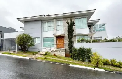 Sobrado com 4 suites sendo 1 master parque esplanada - residencial