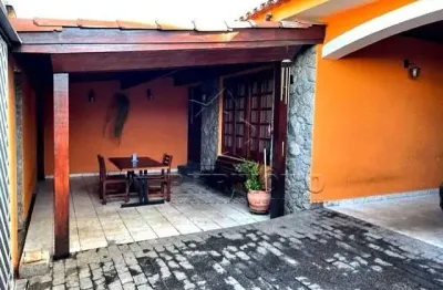 Casa com 3 quartos à venda na Rua Artur Caldini, Jardim Saira, Sorocaba