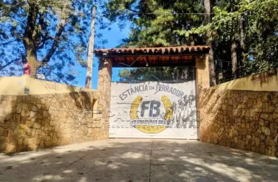 Chácara / sítio com 4 quartos à venda na Doutor Leônidas Do Amaral, 2200, Aparecidinha, Sorocaba