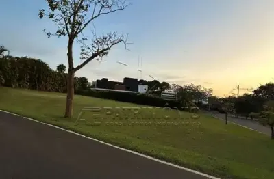 Terreno em condominio com 1.095m²;lago azul; araçoiaba da serra