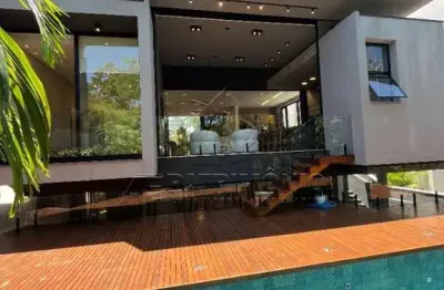 Casa em condominio 4 suites sendo 1 com hidromassagem e closet alphaville nova esplanada 1