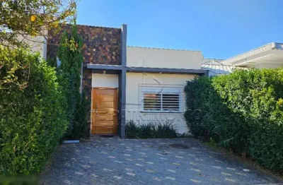 Casa em condominio 3 quartos sendo 1 suite horto florestal 1 residencial