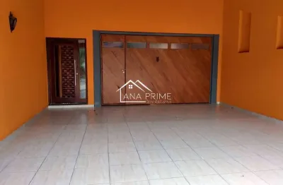 Casa Térrea à venda em condomínio 250m² - 4 dormitórios  - Esplanada do Sol