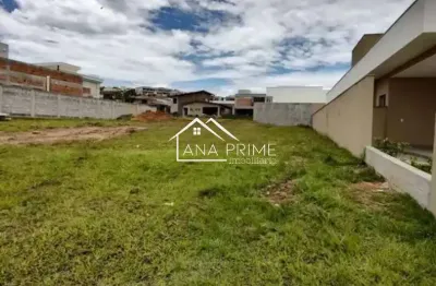 Terreno à Venda de 600m² - Plano - Cond. Colinas do Paratehy Norte