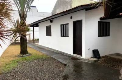 Casa comercial com 3 salas para alugar na Rua São Judas, 1, Centro, Itajaí