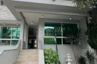 Casa com 4 quartos para alugar na Rua Conselheiro Júlio Kumm, 1, Praia Brava, Itajaí