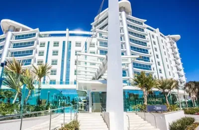 Apartamento com 3 quartos para alugar na Avenida José Medeiros Vieira, 1, Praia Brava, Itajaí