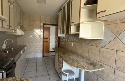 Apartamento semi mobiliado no centro de balneário camboriú