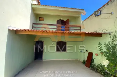 Excelente casa geminada para locação em condomínio de frente pra lagoa