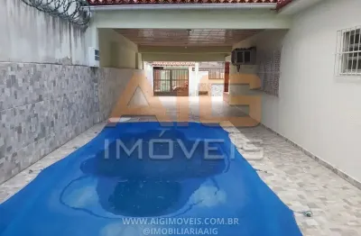 Casa linear 4 quartos sendo 3 suítes porto da aldeia são pedro 100 metros da lagoa.