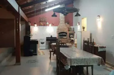 Casa à venda no Jardim Beatriz, Pará de Minas 