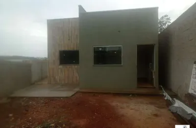 Casa à venda no Senador Valadares, Pará de Minas 