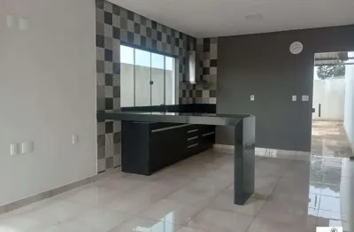 Casa à venda no Jardim Cores de Minas, Pará de Minas 