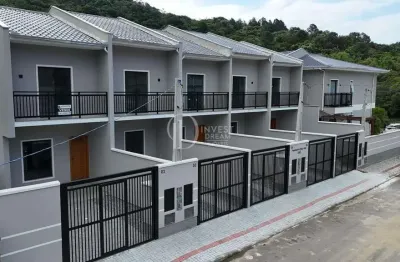 Sobrados com 02 suítes 122 m2 centro portobelosc, centro, porto belo - sc