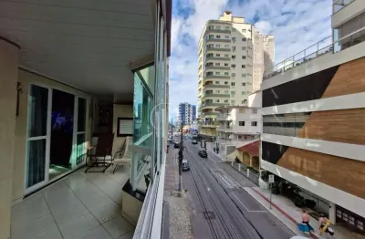 Apartamento com 3 quartos à venda na Rua 207, 96, Meia Praia, Itapema