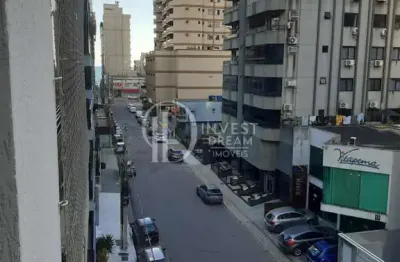 Apartamento com 3 quartos para alugar na Rua 256, 140, Meia Praia, Itapema