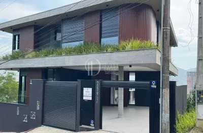 Casa alto padrão 4 suítes, canto da praia, itapema - sc