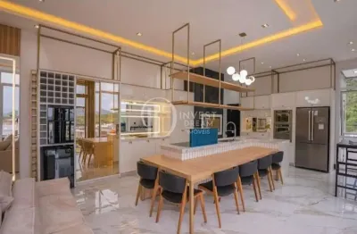 Casa com 3 quartos para alugar na Rua Ivo Rebello, 610, Santa Regina, Camboriú