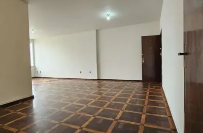 Apartamento com 3 quartos para alugar na rua mariano torres, 295, centro, curitiba, 165 m2 por r$ 1.990