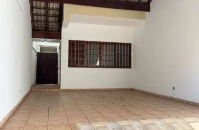 Locação! casa no bairro jardim califórnia - bragança paulista sp.