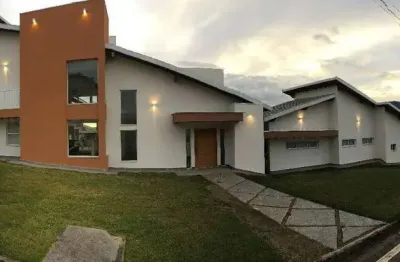Belíssima casa á venda no condomínio terras da fazenda santana - atibaia s.