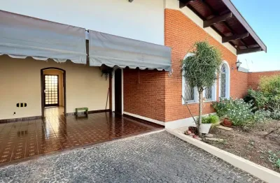 Casa com 3 quartos à venda na Rua Condessa de Álvares Penteado, Centro, Araras