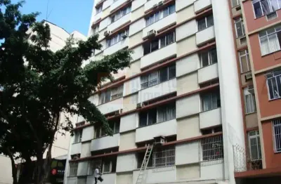 Excelente apartamento reformado à venda em ipanema de 50m² com 1 quarto sala ampla cozinha próximo praia do arpoadore estação do metrô.