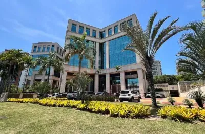 Conjunto de 3 salas comerciais à venda no condomínio sunplaza na barra da tijuca de 102m² repletas de armários 3 vagas de garagens e 3 banheiros.