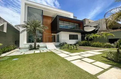 Magnífica Casa Condomínio Malibu Barra da Tijuca com 1.600m² construída terreno de 1.000m² com 5 Suítes Sendo a Master Ampla Com Closet Duplo Piscina