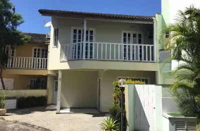 Casa à venda no recreio dos bandeirantes com 205m² de área construída em terreno 200m² de 3 quartos sendo 2 suítes piscina 4 vagas garagem